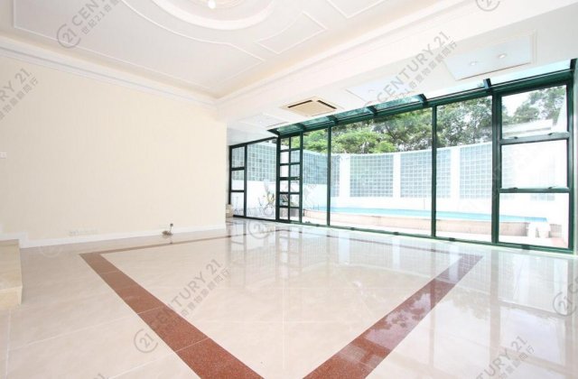 VILLA HOUSE WITH PRIVATE POOL