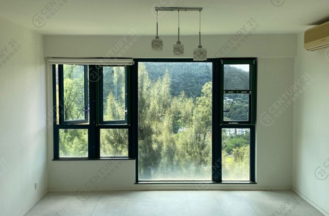 HILLVIEW COURT