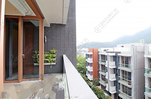 MOUNT PAVILIA